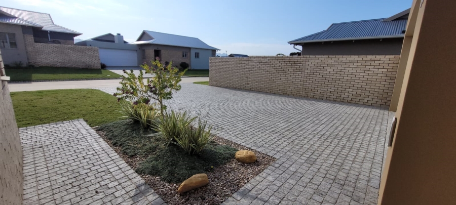 3 Bedroom Property for Sale in Mooikloof Country Estate Western Cape